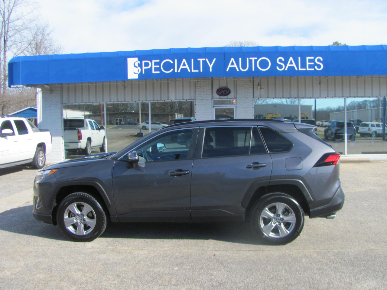 Toyota RAV4 XLE AWD 2024