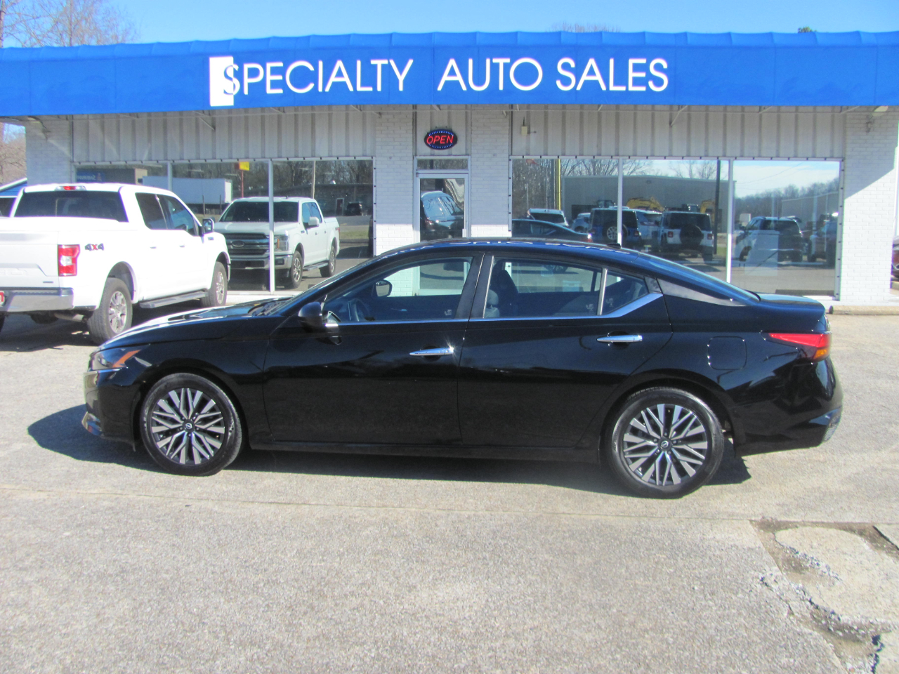 Nissan Altima 2.5 SV 2024