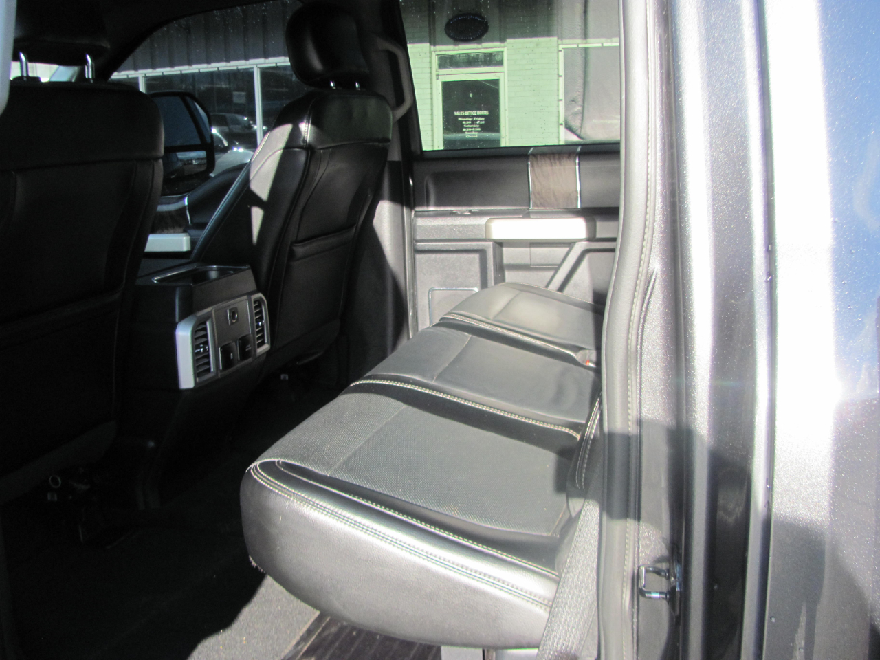 Ford F-250 SD Lariat Crew Cab Short Bed 4WD 2017