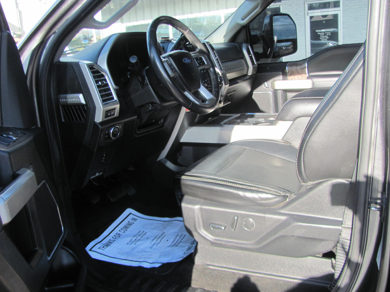 Ford F-250 SD Lariat Crew Cab Short Bed 4WD 2017