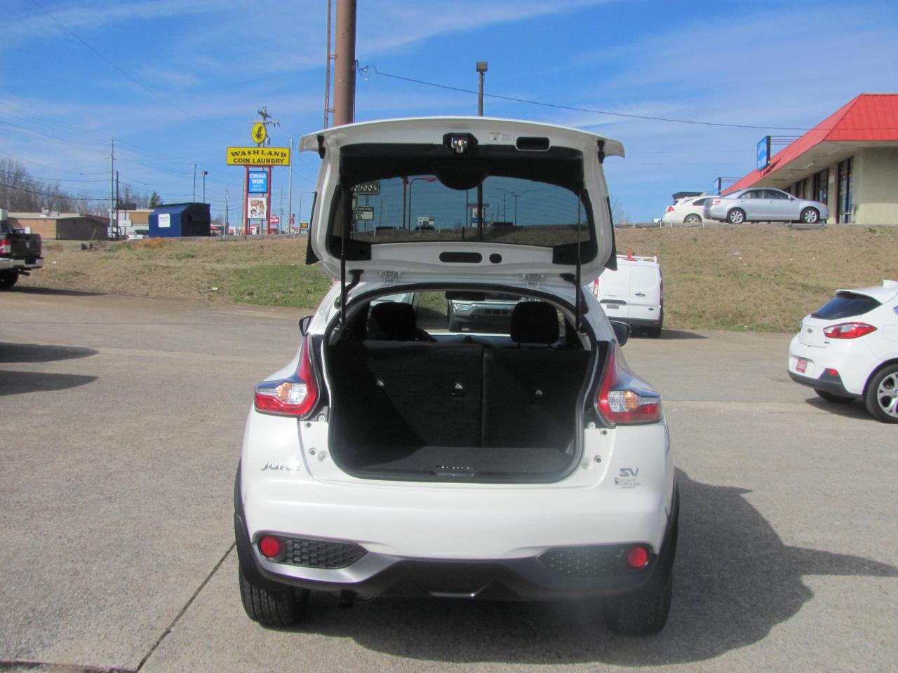 Nissan Juke S FWD 2015