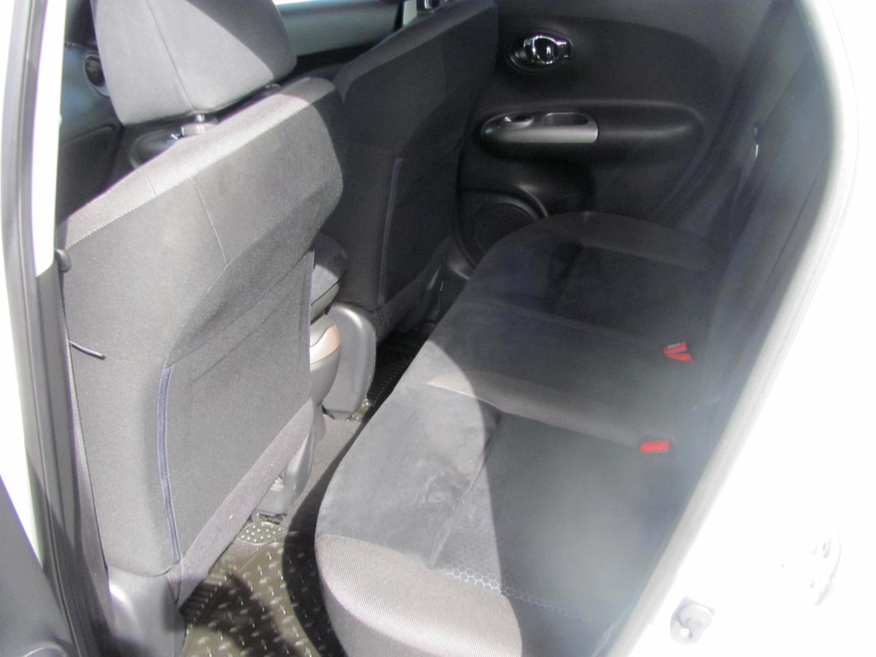 Nissan Juke S FWD 2015