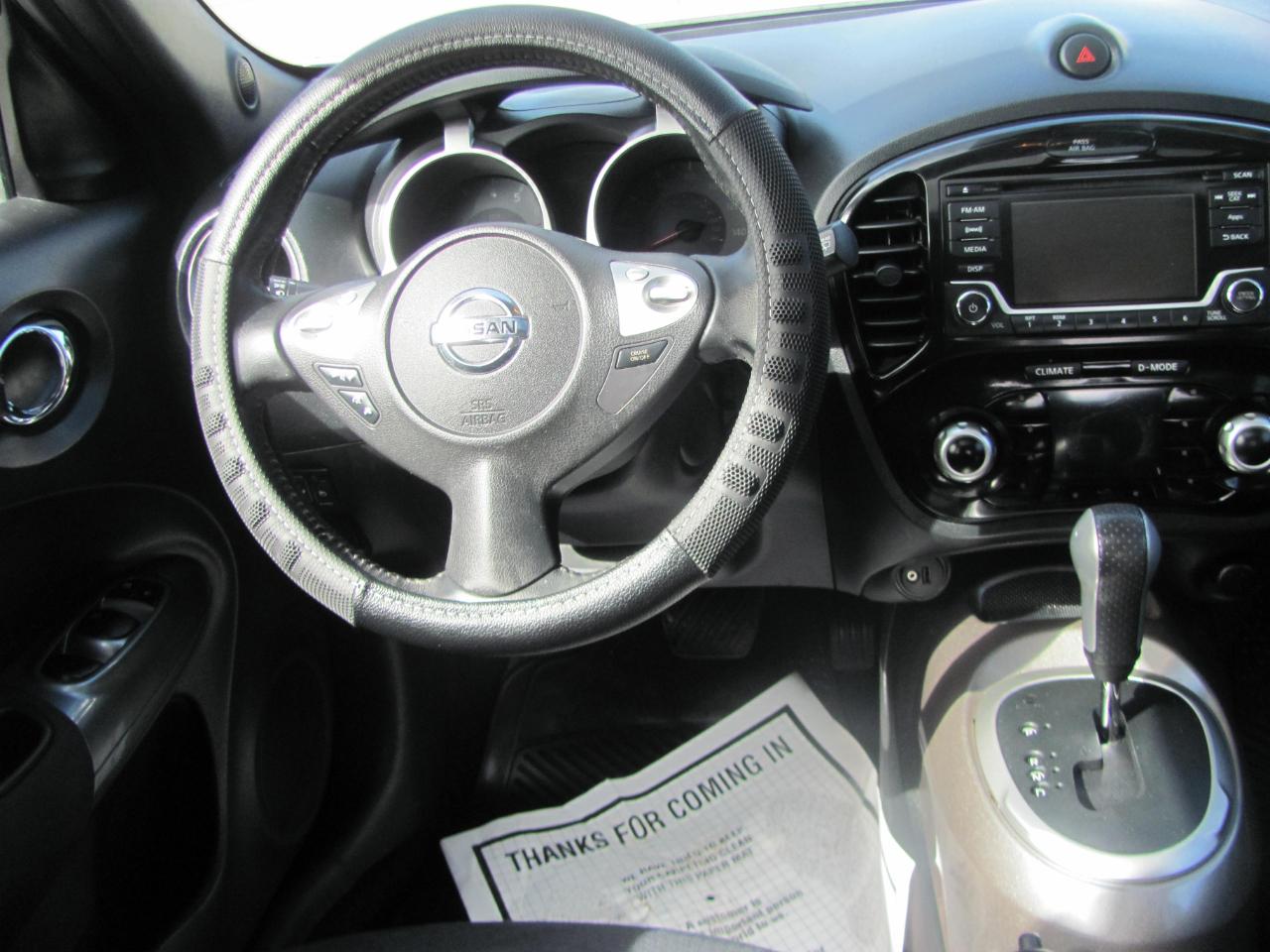 Nissan Juke S FWD 2015