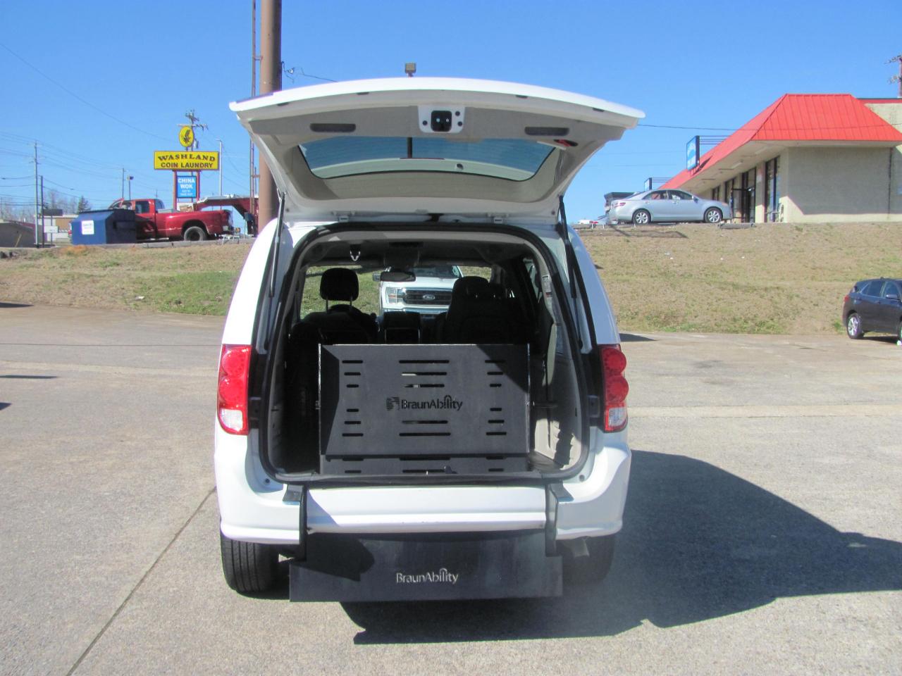 Dodge Grand Caravan SE 2019