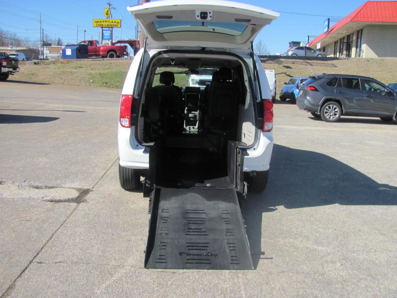 Dodge Grand Caravan SE 2019