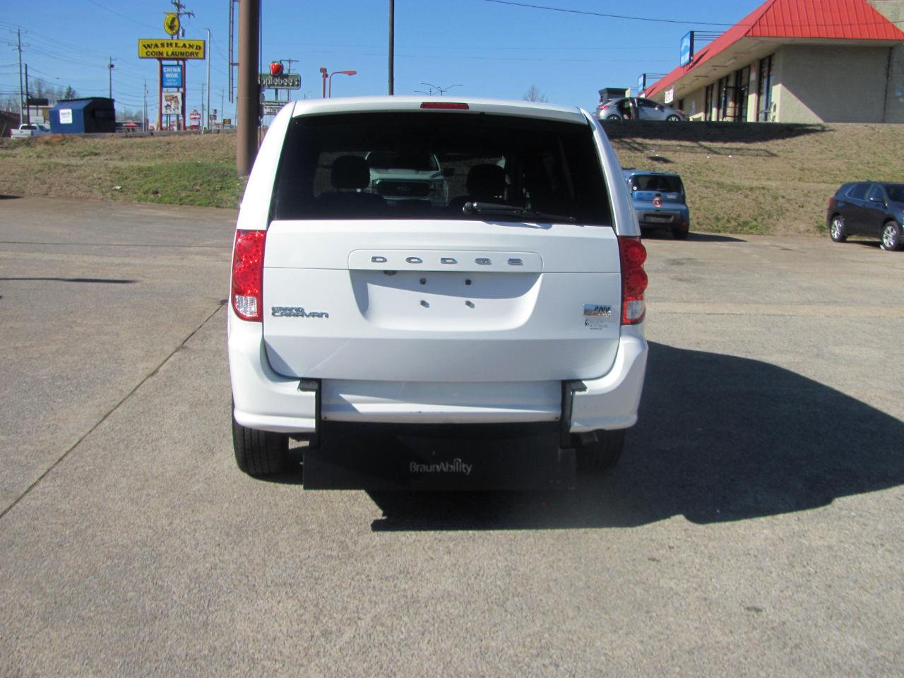 Dodge Grand Caravan SE 2019