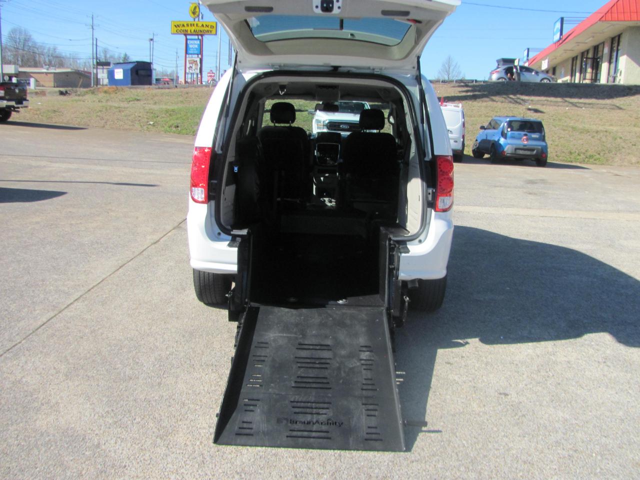 Dodge Grand Caravan SE 2019