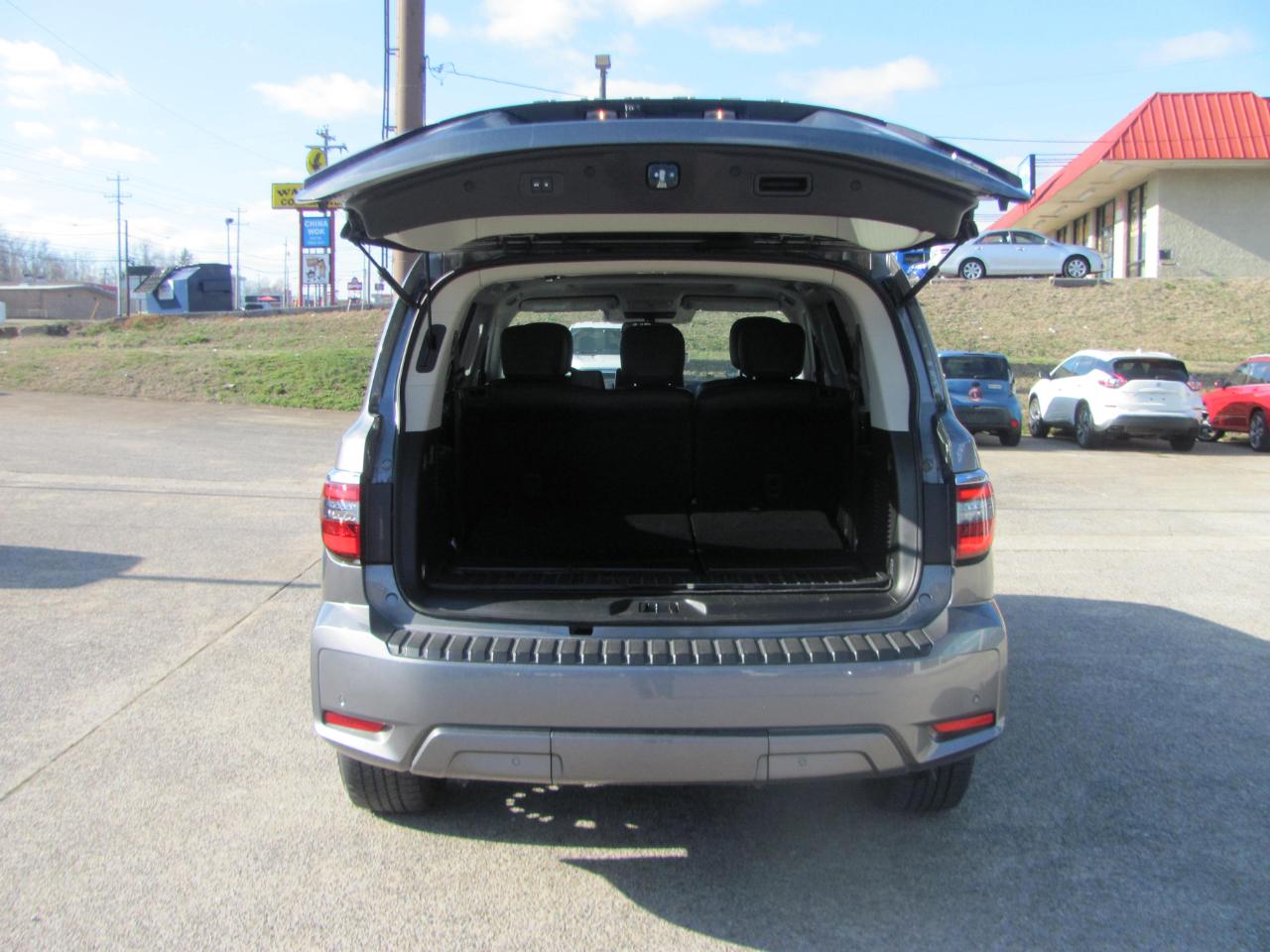 Nissan Armada SL 2WD 2024