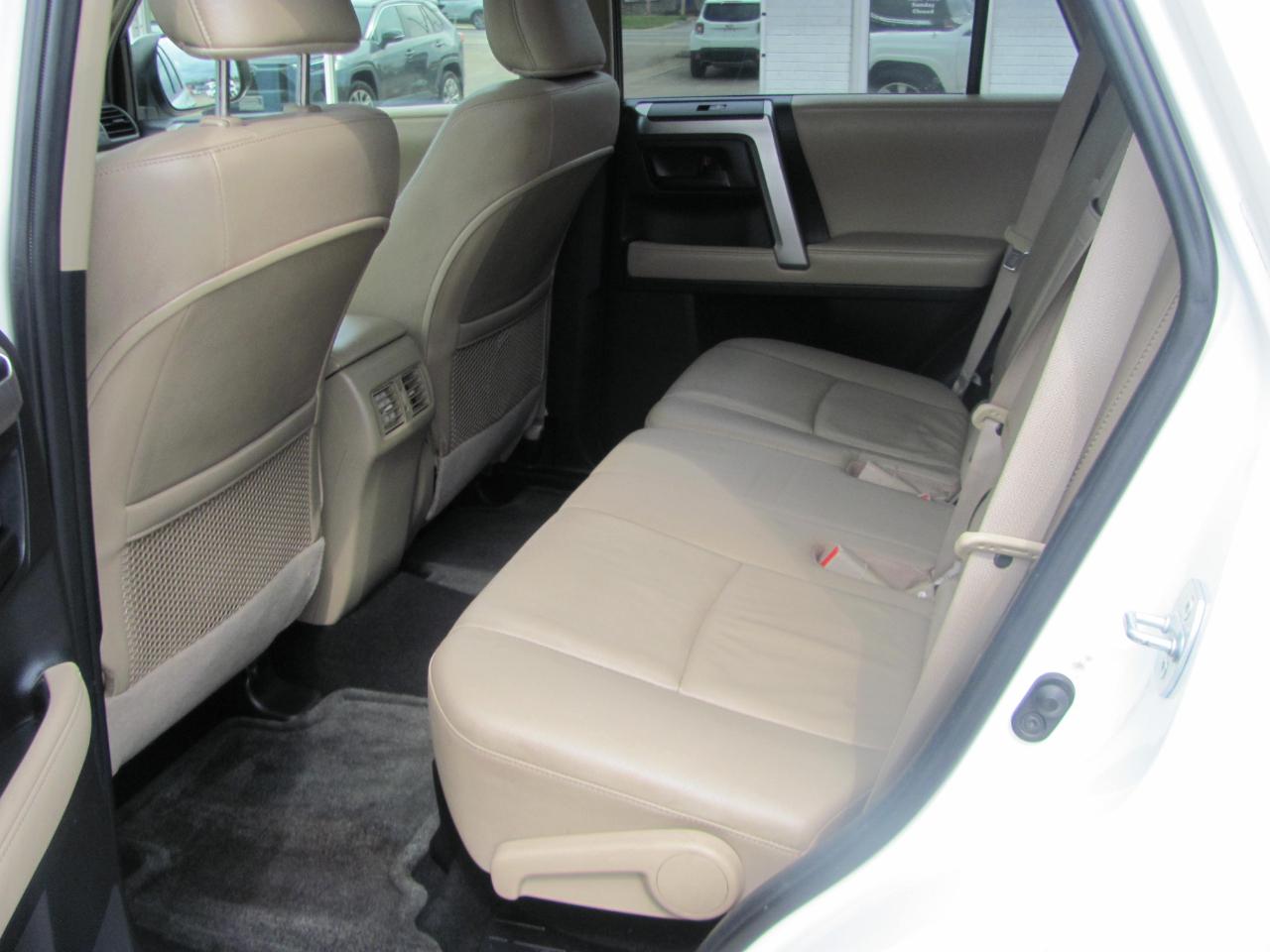 Toyota 4Runner SR5 4WD 2013