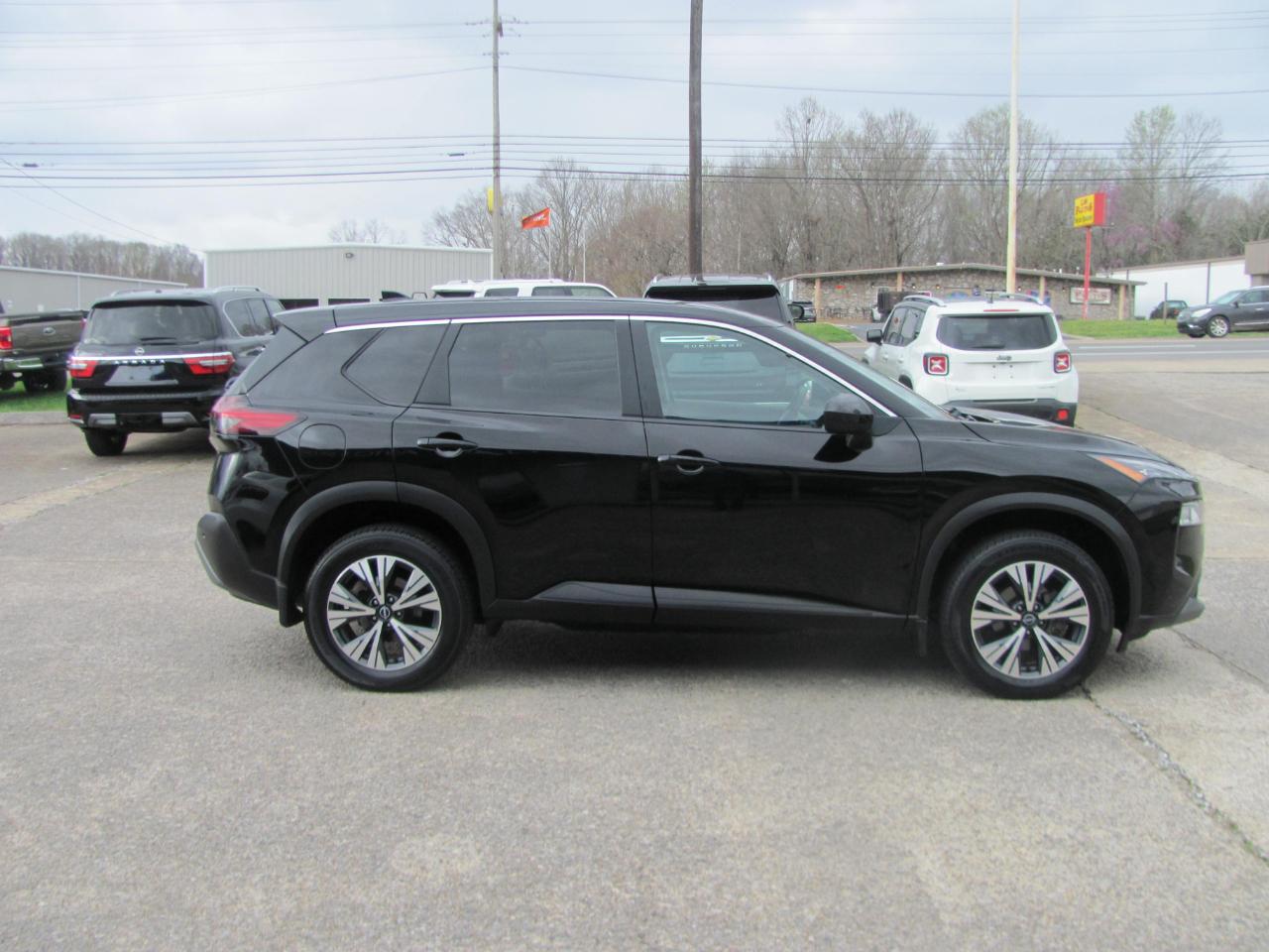 Nissan Rogue SV AWD 2023