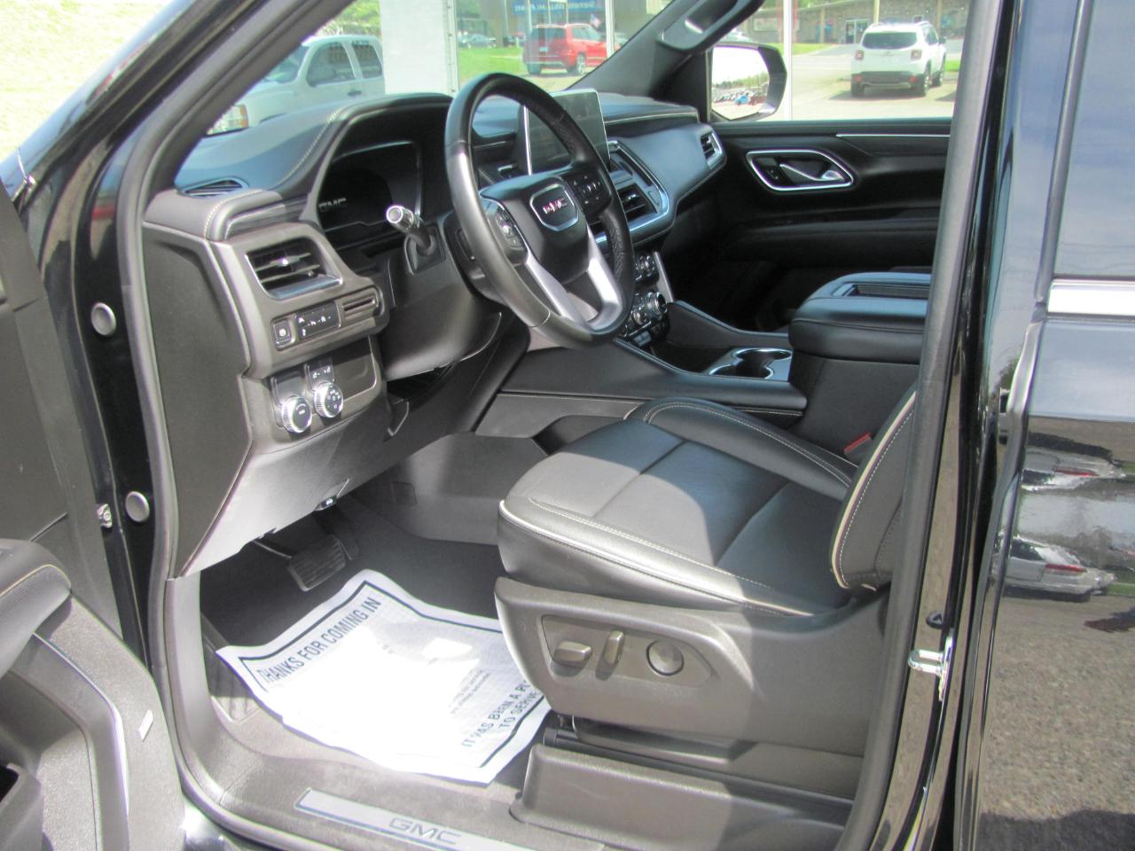 GMC Yukon SLT 2WD 2024