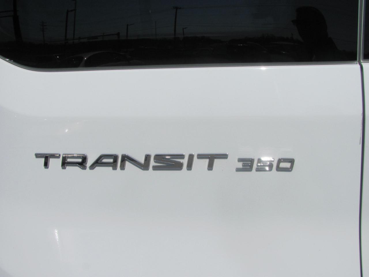 Ford Transit 350 Wagon Low Roof XL 60/40 Pass. 148-in. WB 2020