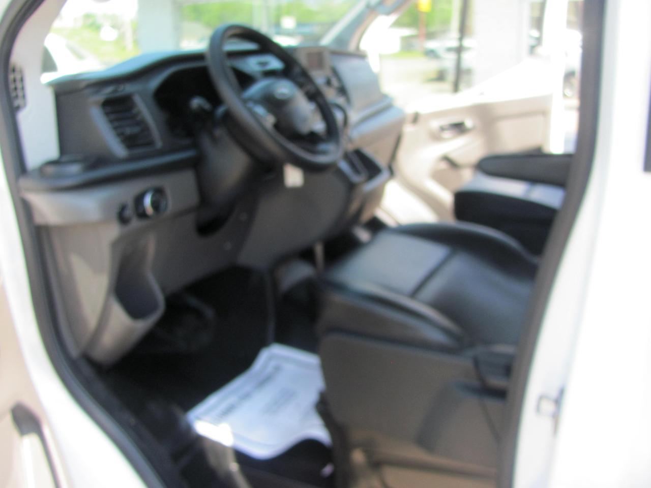 Ford Transit 350 Wagon Low Roof XL 60/40 Pass. 148-in. WB 2020