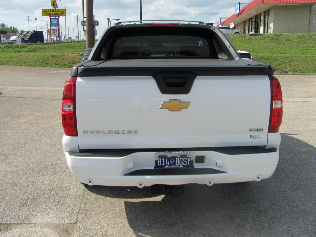 Chevrolet Avalanche LT 4WD 2012