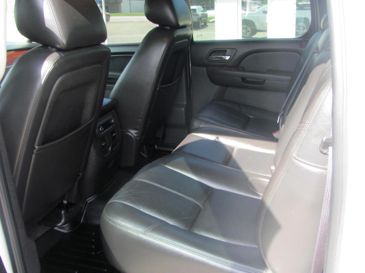 Chevrolet Avalanche LT 4WD 2012