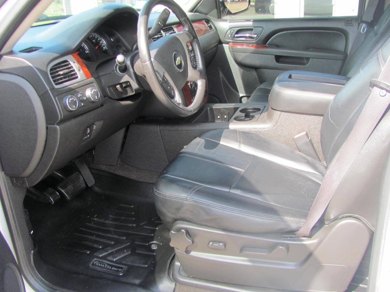 Chevrolet Avalanche LT 4WD 2012