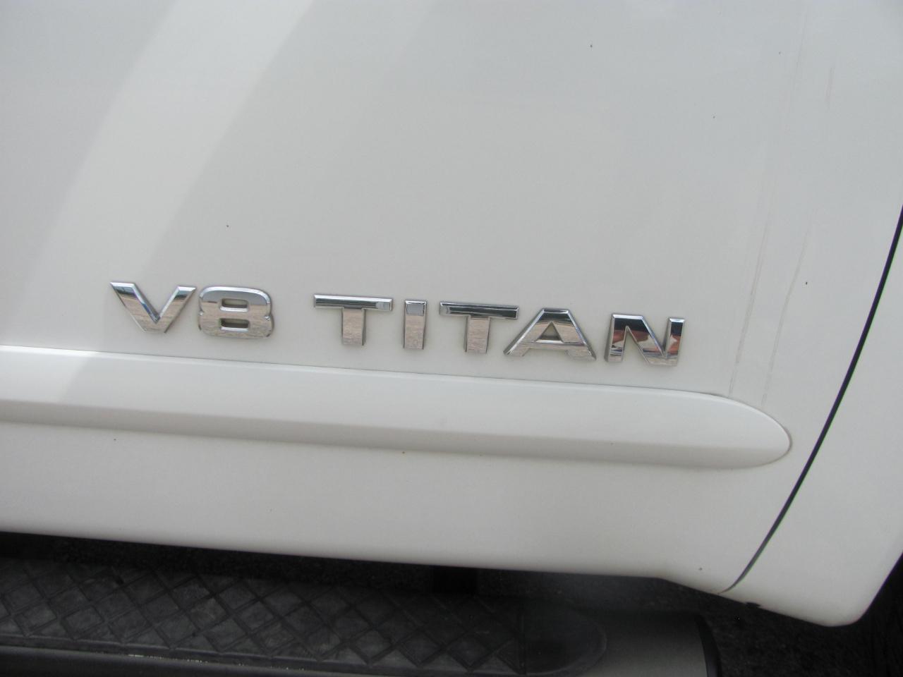 Nissan Titan SV Crew Cab 2WD 2014