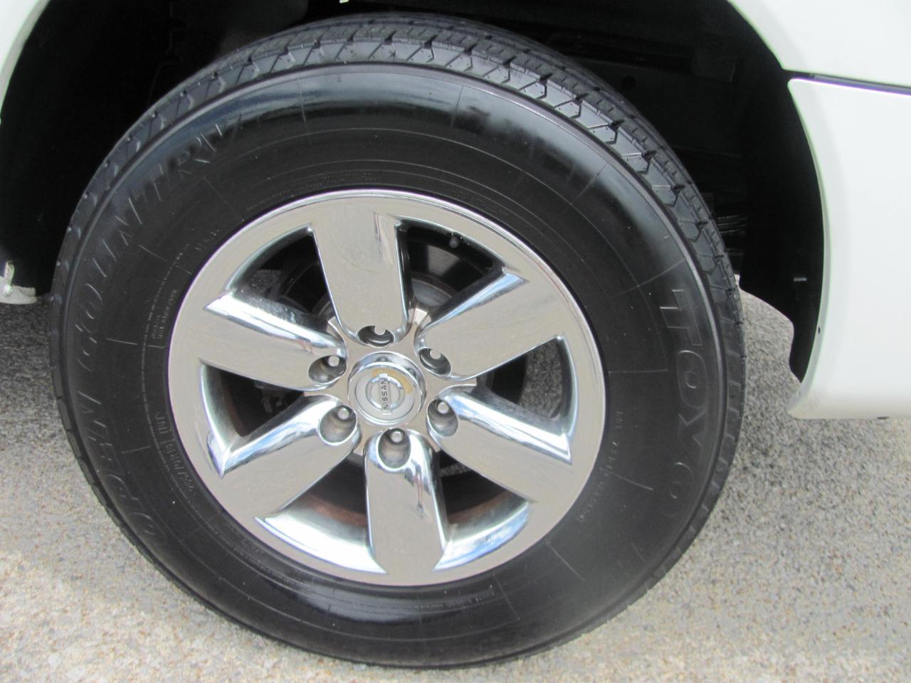 Nissan Titan SV Crew Cab 2WD 2014