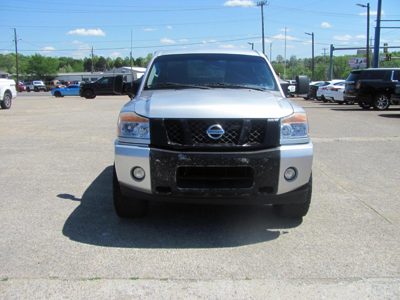 Nissan Titan S Crew Cab 4WD 2014