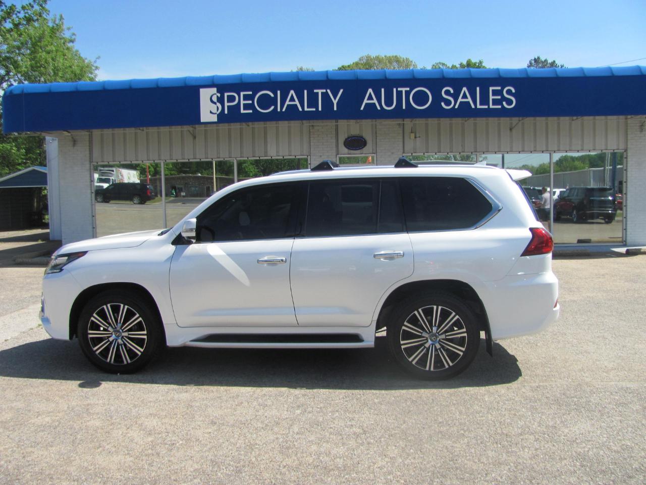 Lexus LX 570 Three-Row 2018