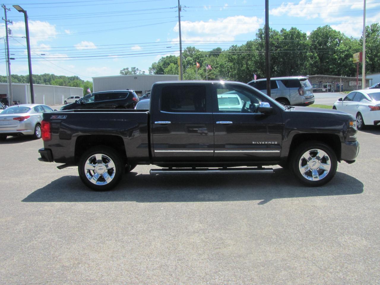 Chevrolet Silverado 1500 LTZ Crew Cab 4WD 2016