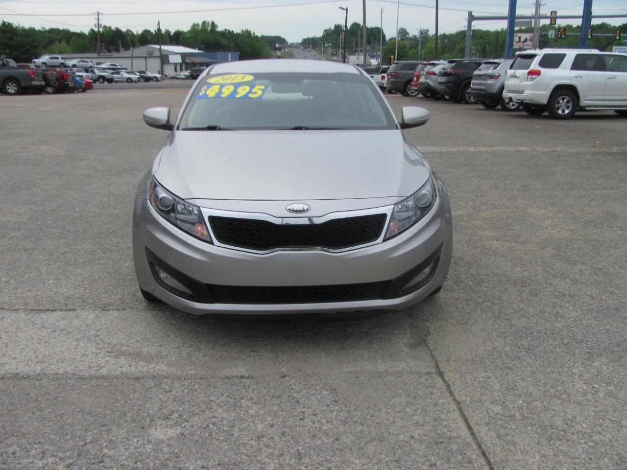 Kia Optima LX MT 2013