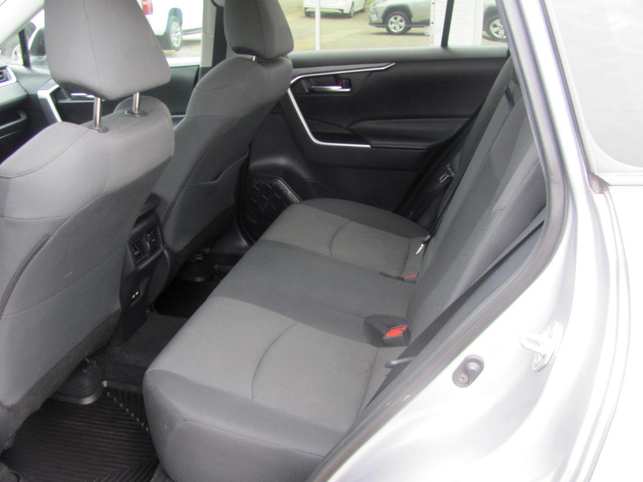 Toyota RAV4 XLE FWD 2018