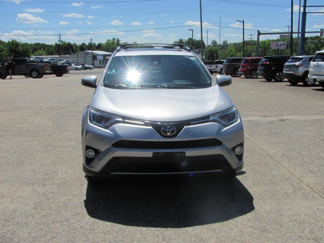 Toyota RAV4 XLE FWD 2018