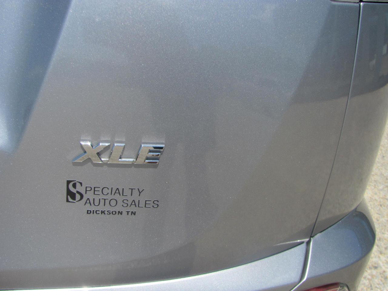 Toyota RAV4 XLE FWD 2018