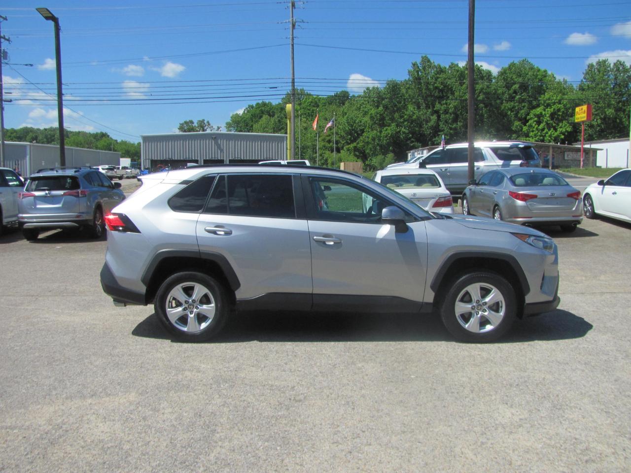 Toyota RAV4 XLE 2021