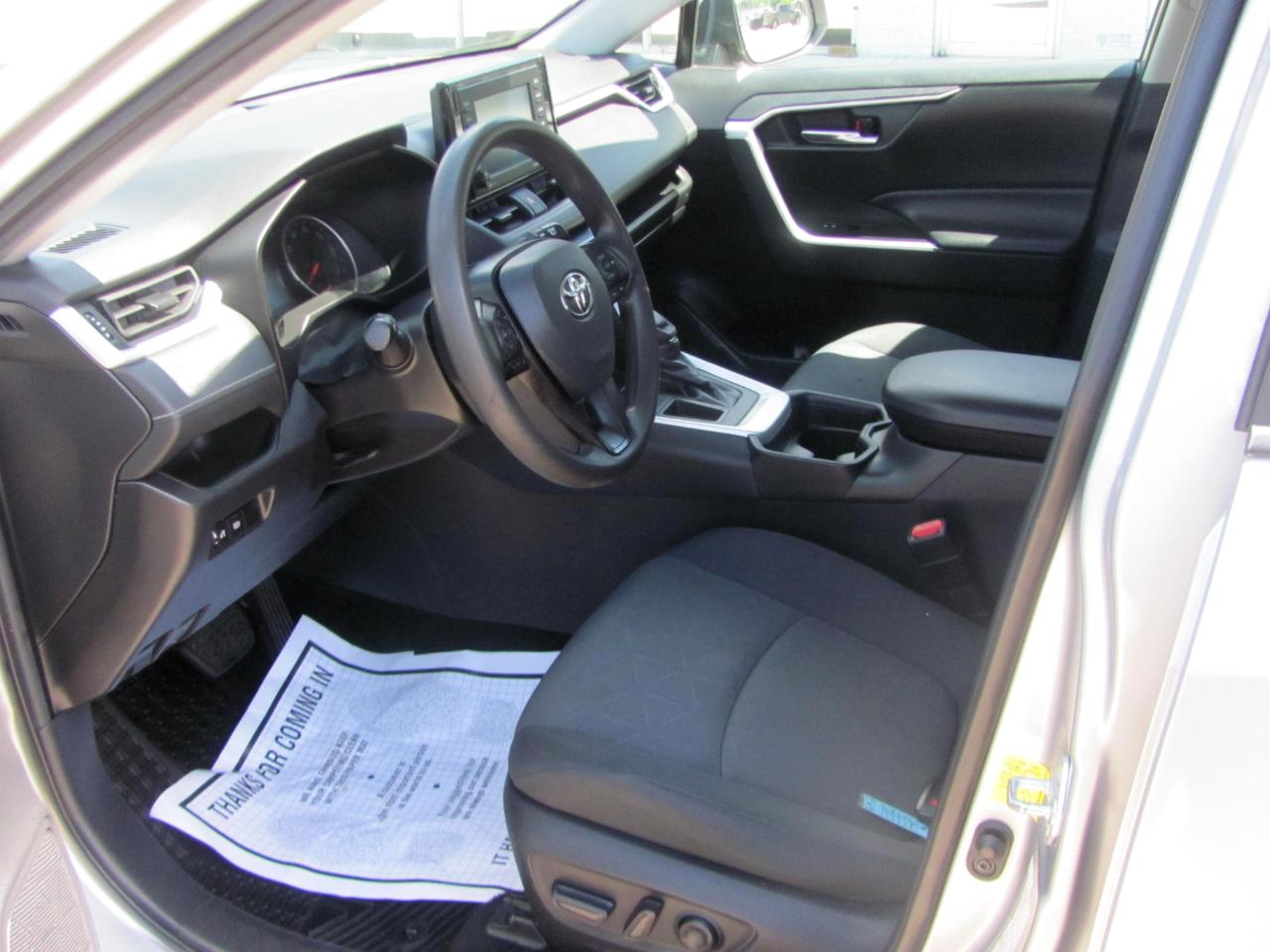 Toyota RAV4 XLE 2021