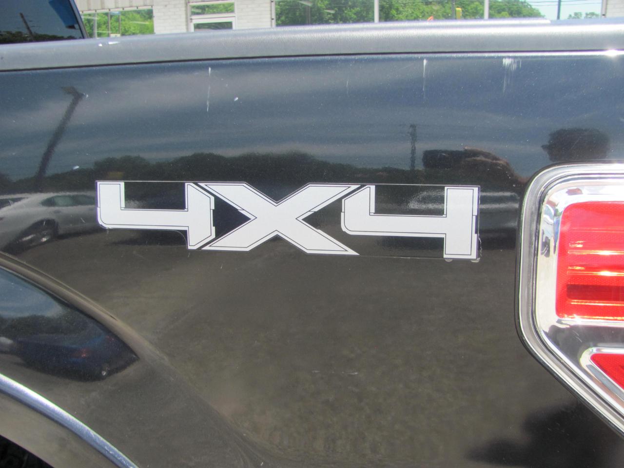 Ford F-150 Platinum SuperCrew 5.5-ft. Bed 4WD 2014