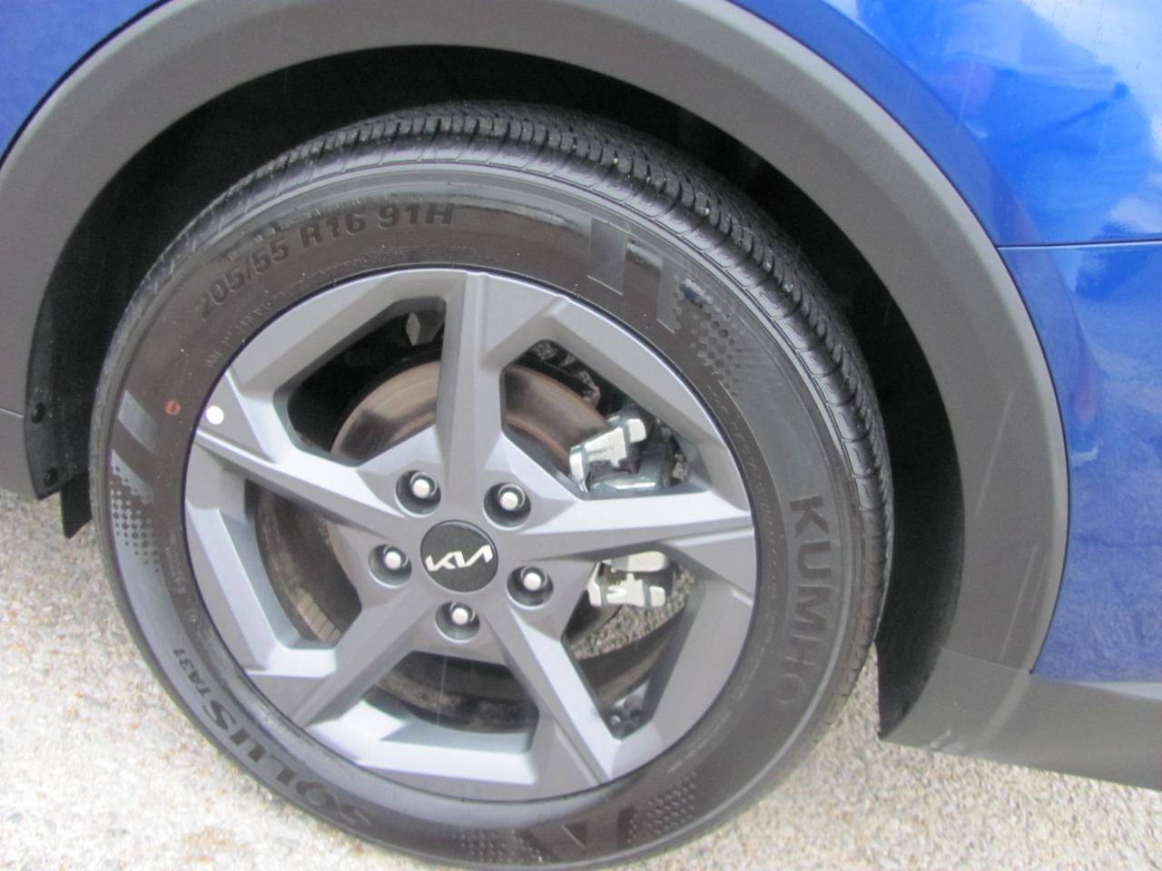 Kia K4 LX 2025