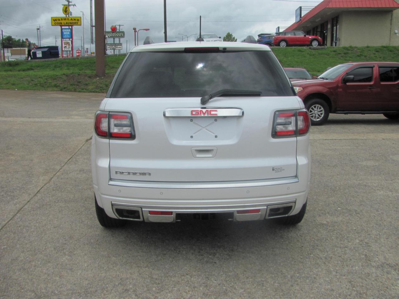 GMC Acadia Denali FWD 2016