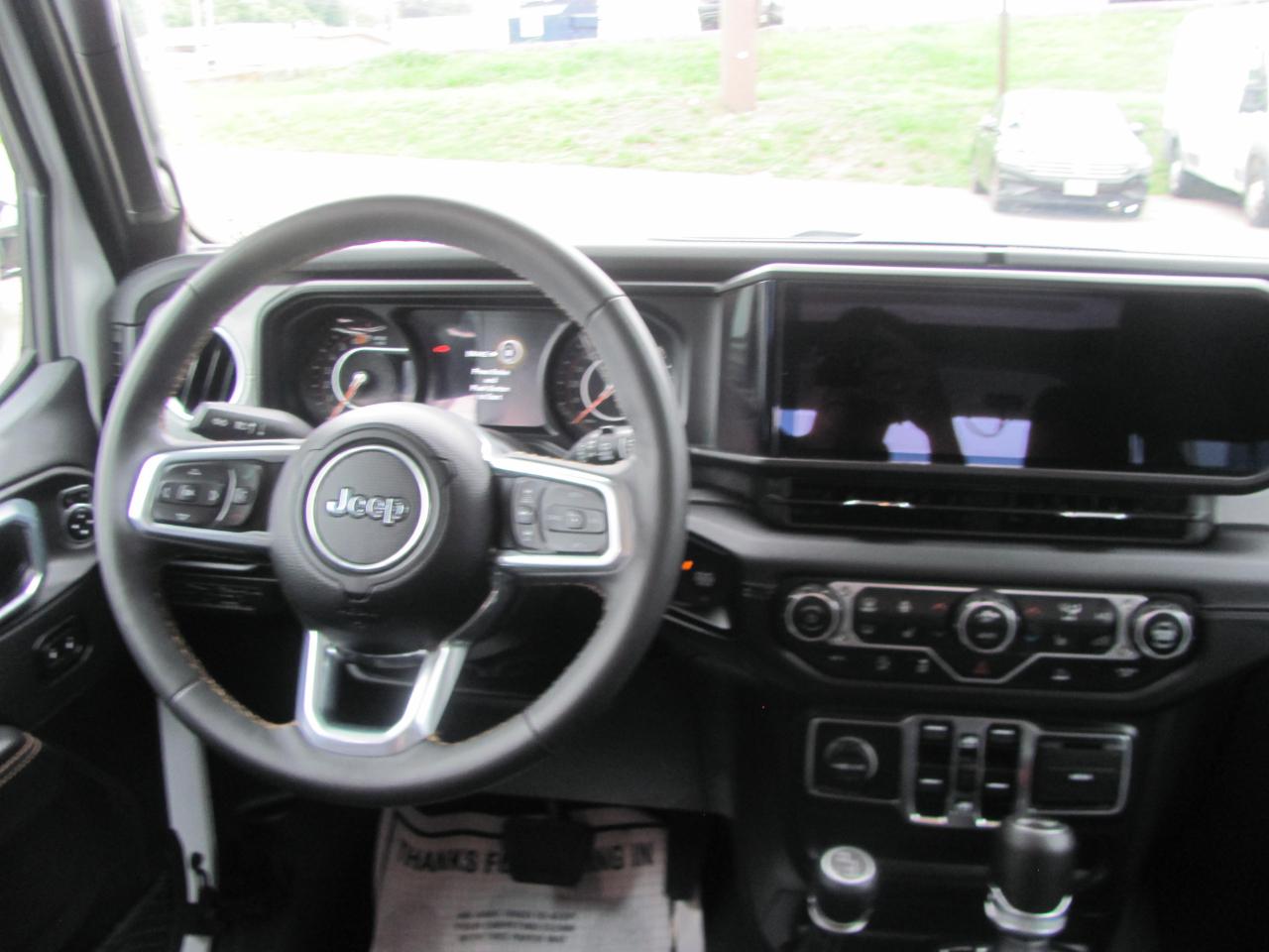 Jeep Wrangler Sahara 2025