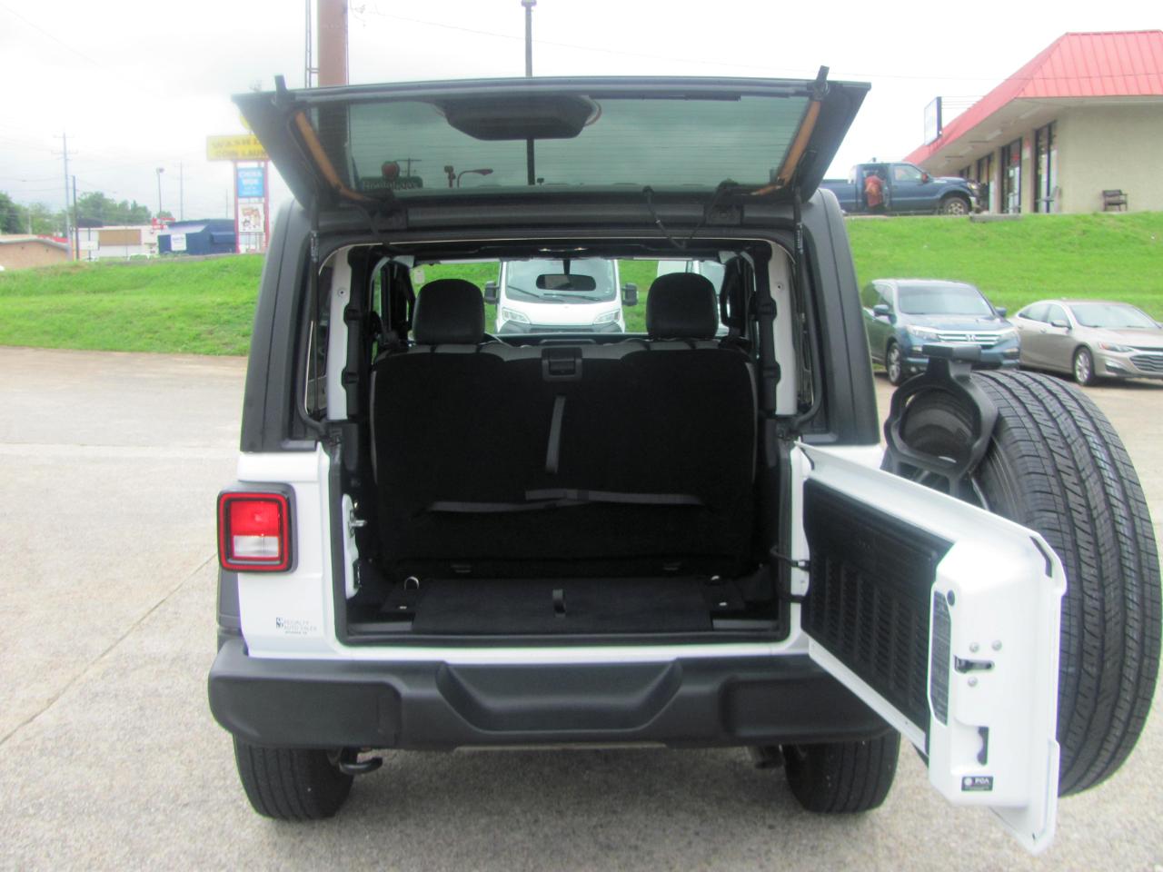 Jeep Wrangler Sport 2022