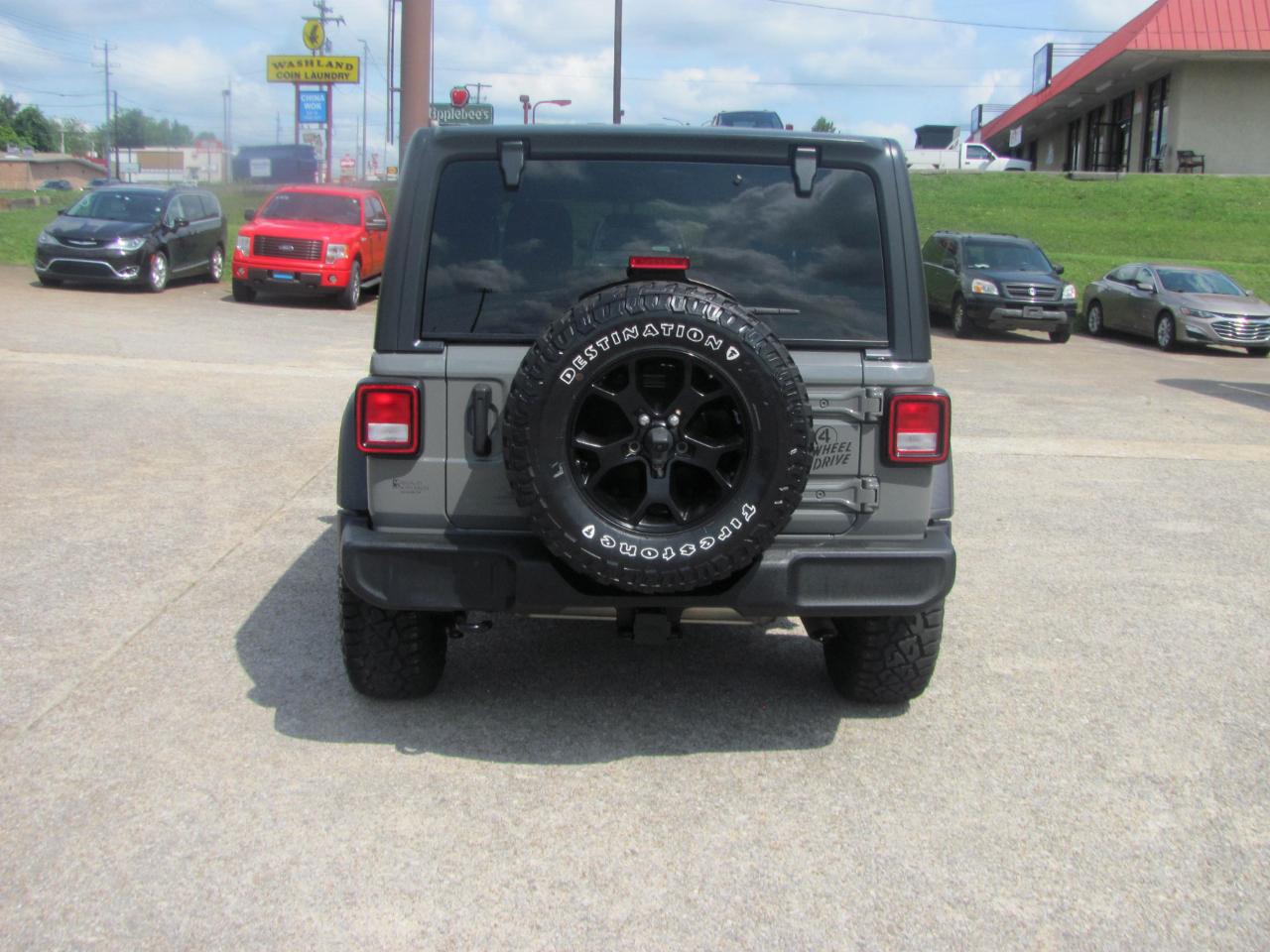 Jeep Wrangler Unlimited Sport 2021