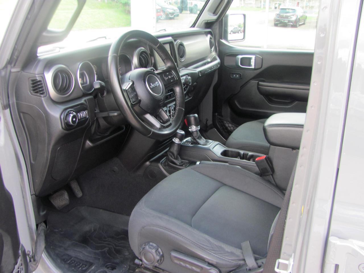 Jeep Wrangler Unlimited Sport 2021
