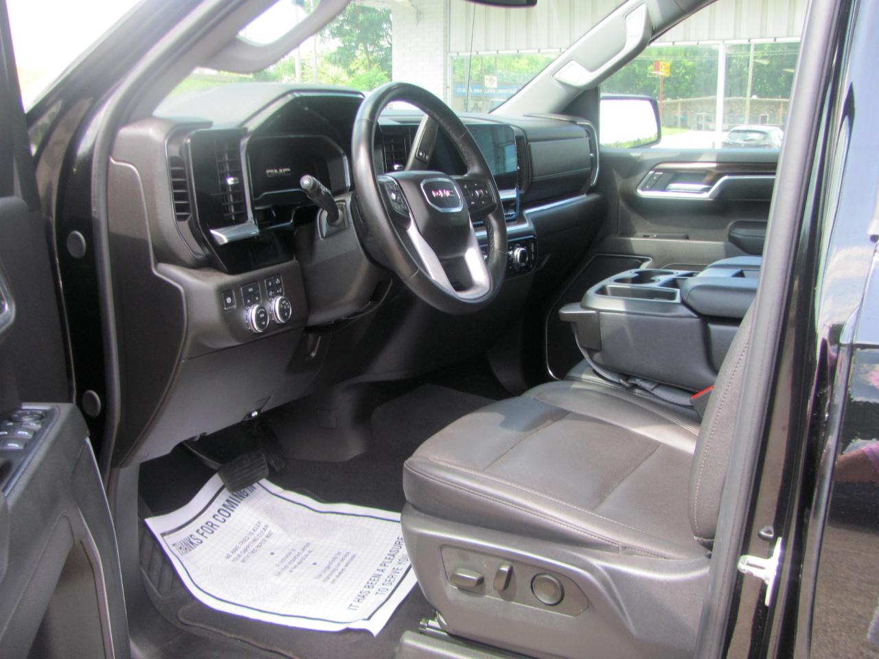 GMC Sierra 1500 SLT Crew Cab 4WD 2025