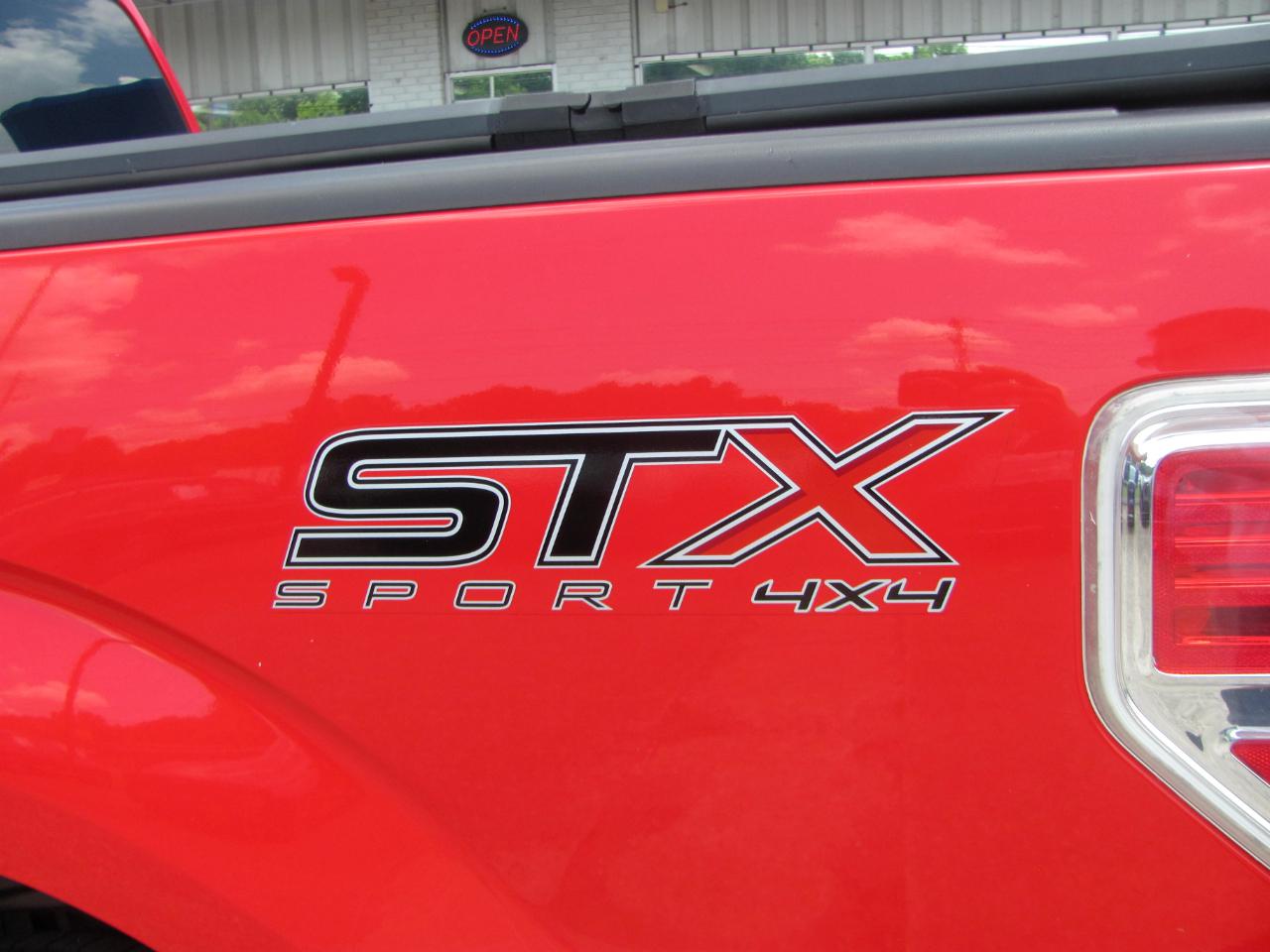Ford F-150 STX 4WD SuperCrew 5.5' Box 2014