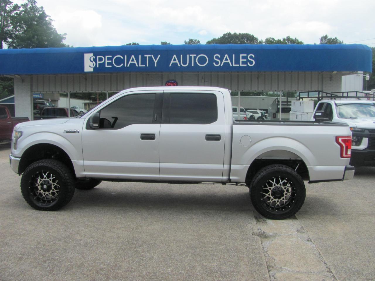 Ford F-150 XLT SuperCab Short Bed 4WD 2017