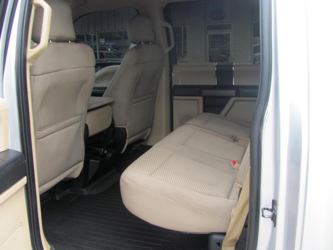 Ford F-150 XLT SuperCab Short Bed 4WD 2017