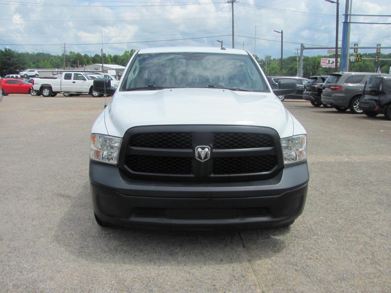 RAM 1500 Classic Tradesman Crew Cab SWB 2WD 2023