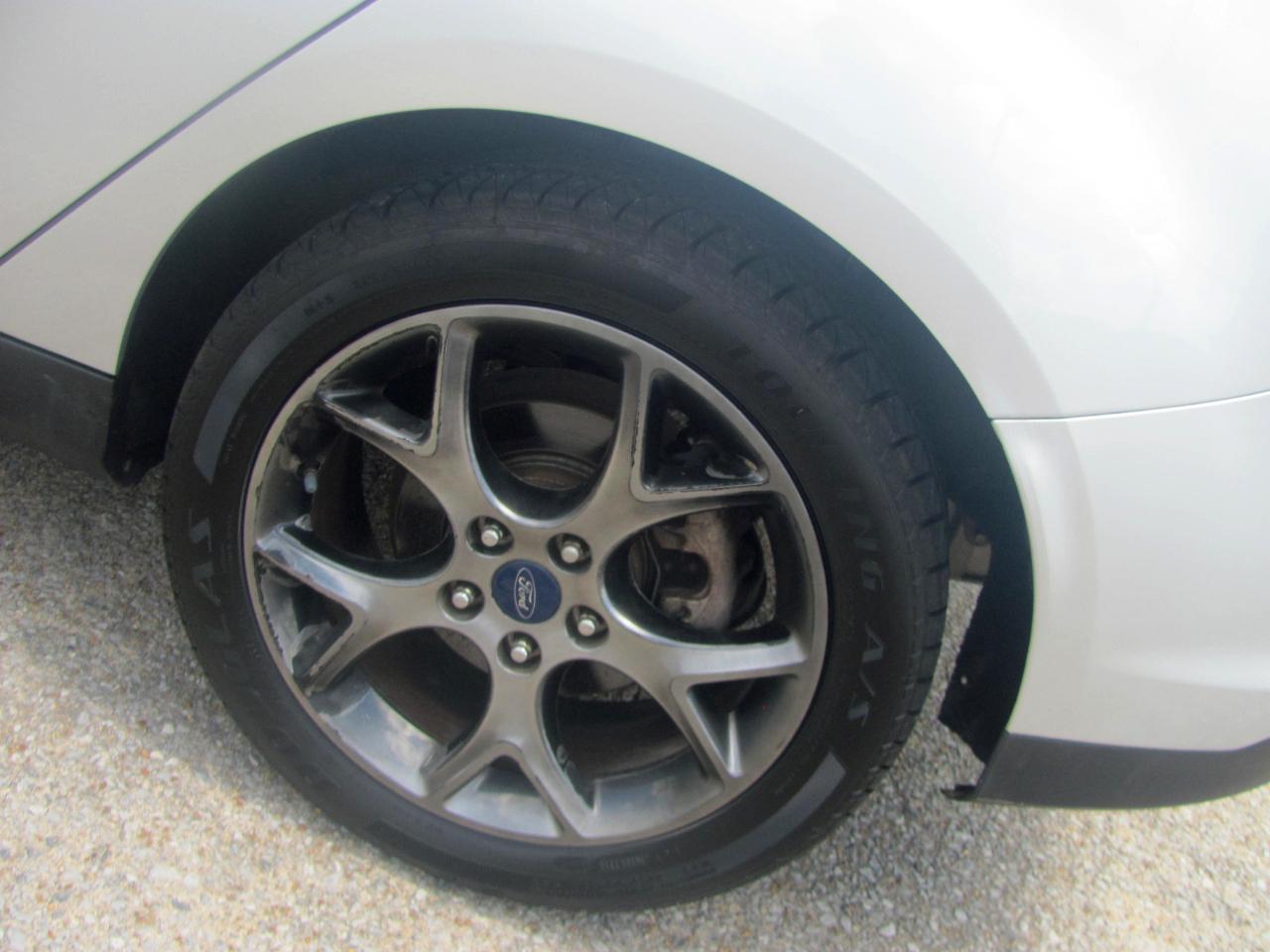 Ford Focus SE Hatch 2013