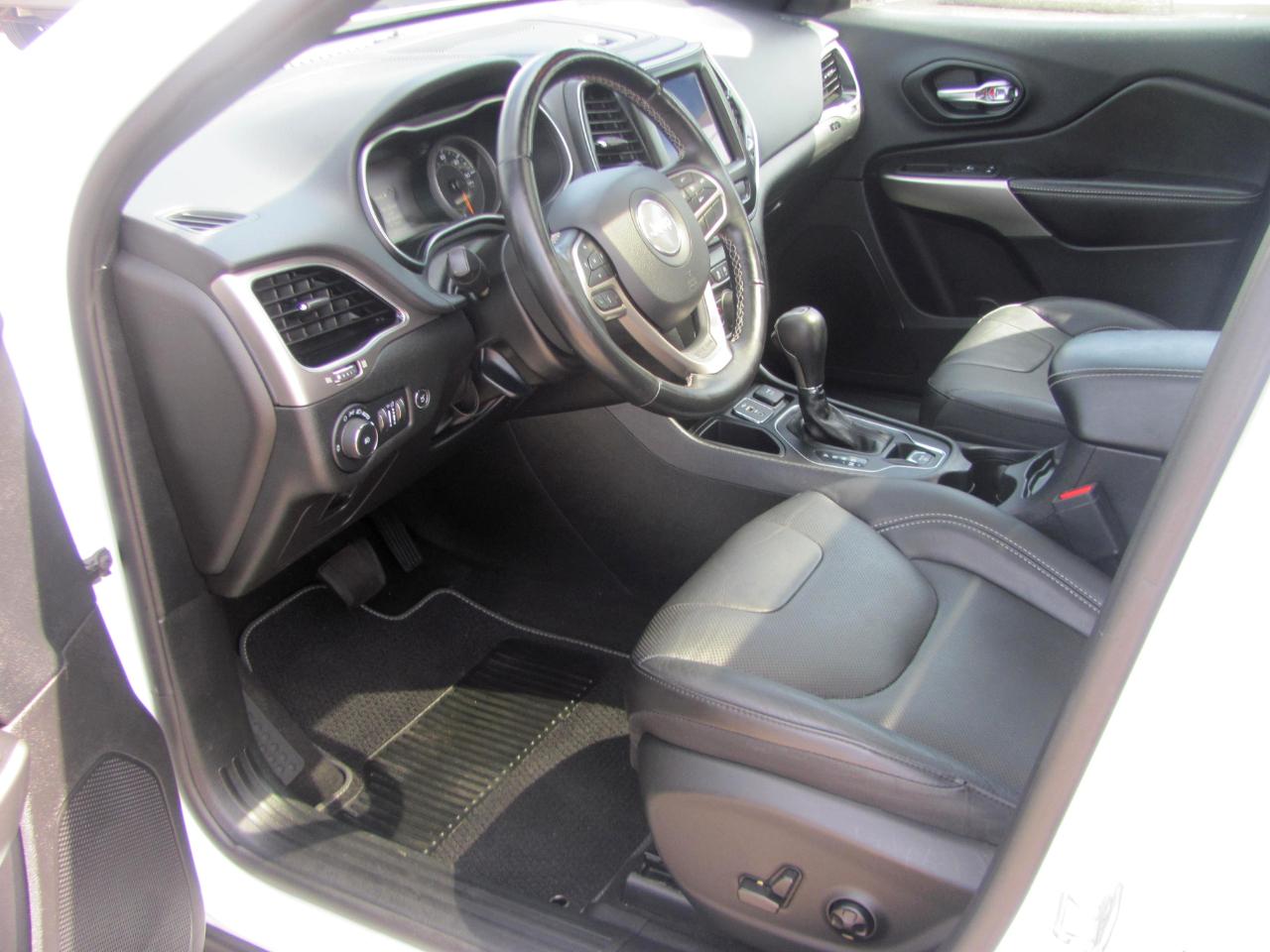 Jeep Cherokee Latitude Lux FWD 2021