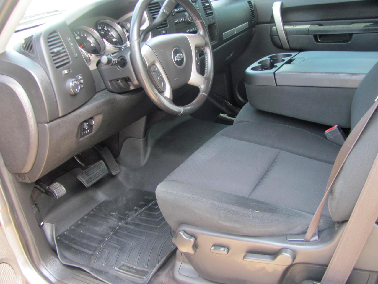 Chevrolet Silverado 1500 LT Ext Cab 4WD 4D 2012