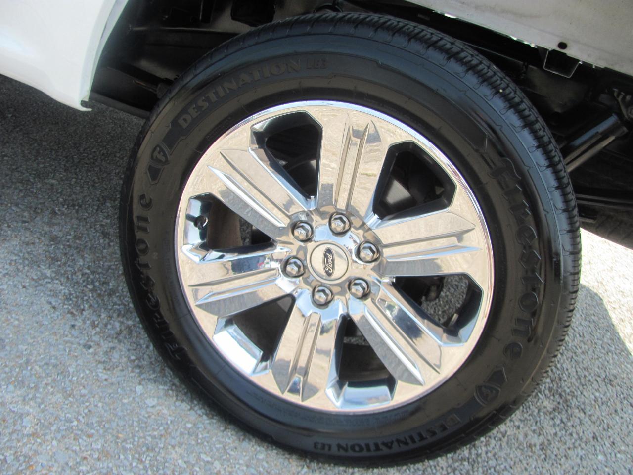 Ford F-150 XLT SuperCrew Short Bed 4WD 2019