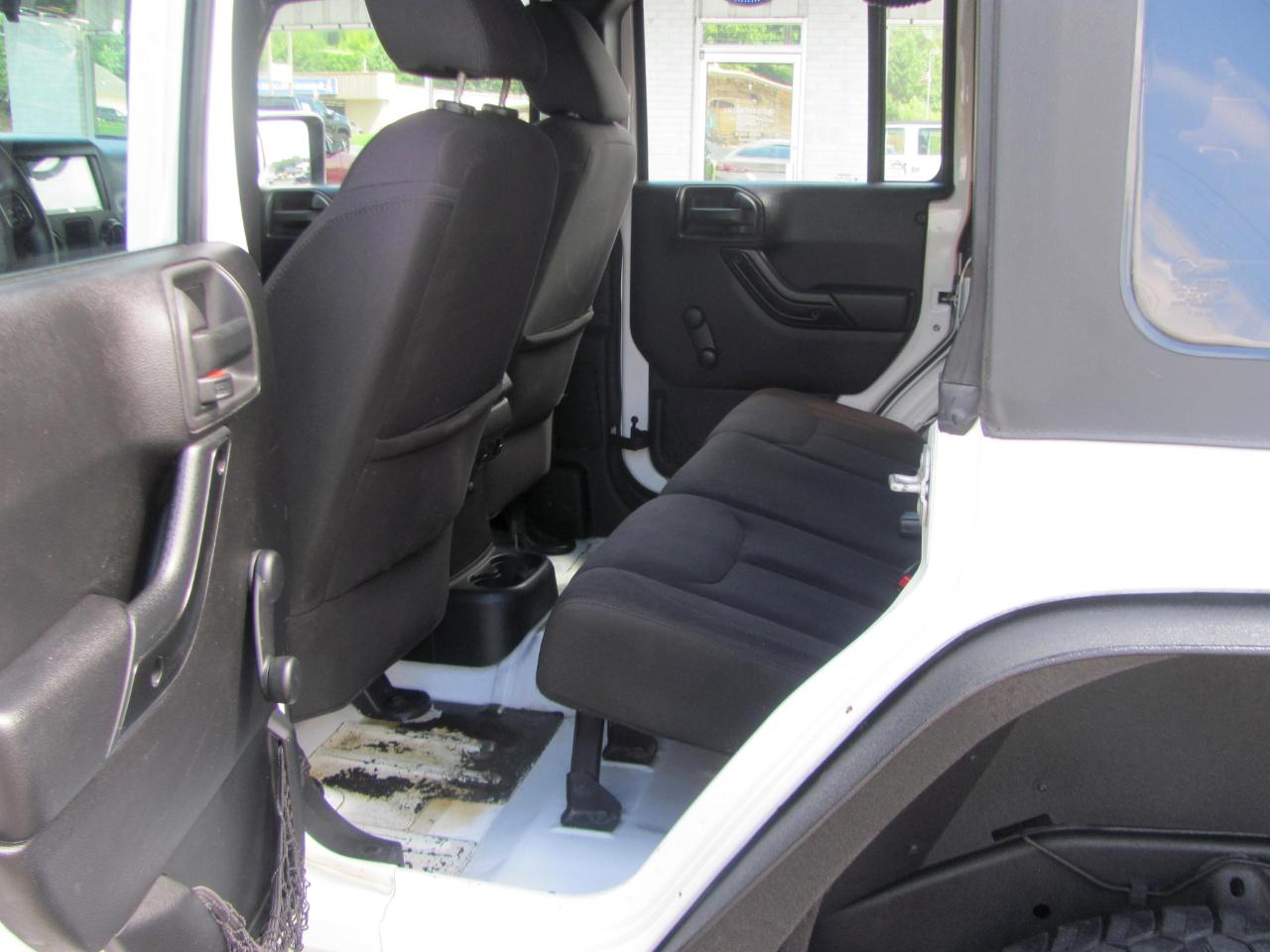 Jeep Wrangler Unlimited Sport 4WD 2015