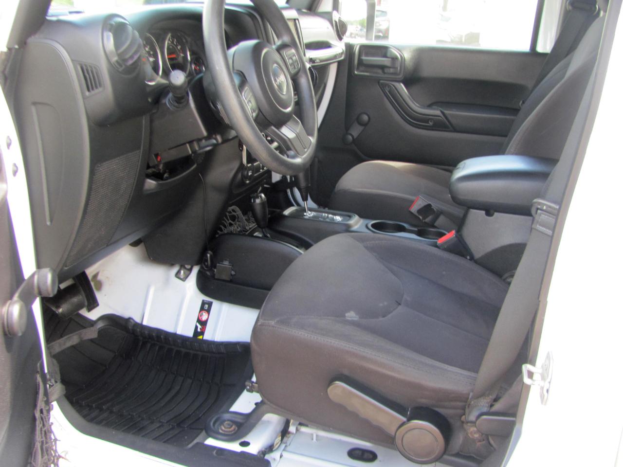 Jeep Wrangler Unlimited Sport 4WD 2015