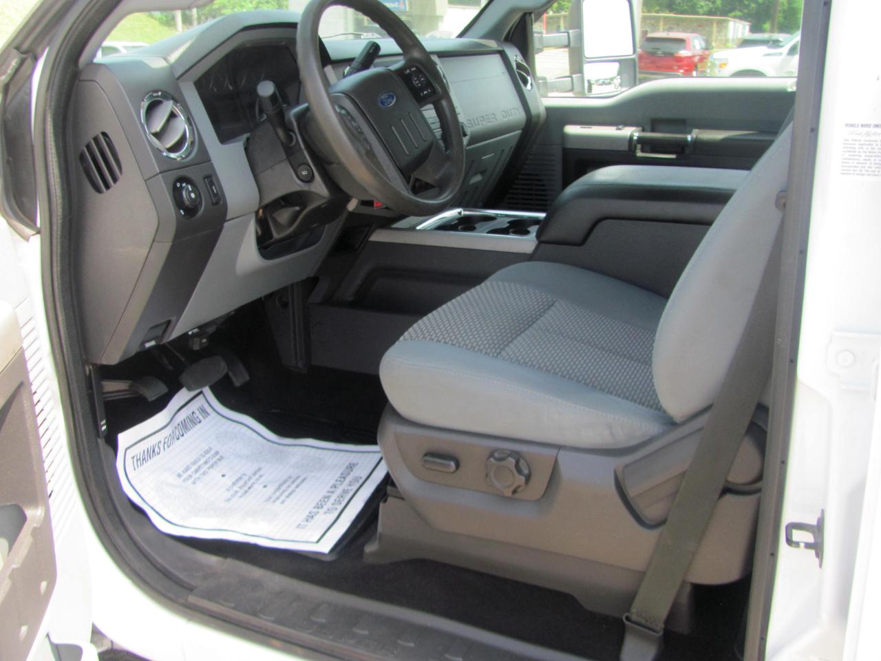 Ford F-350 SD XLT Crew Cab Long Bed DRW 4WD 2014